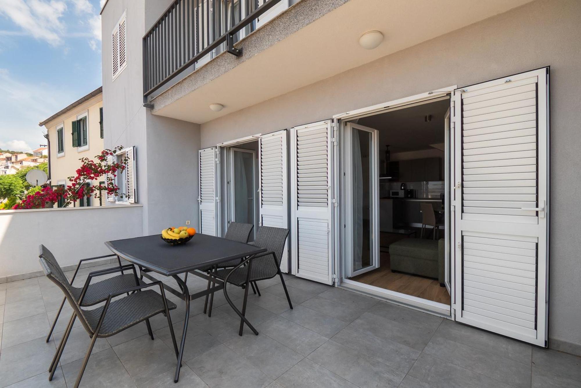 Apartman Miriam Шибеник Екстер'єр фото